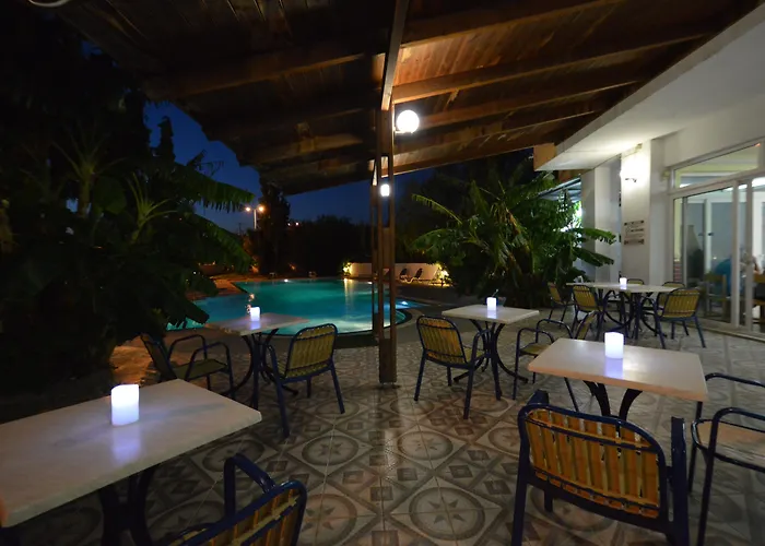 ホテル Sotirakis ファリラキ