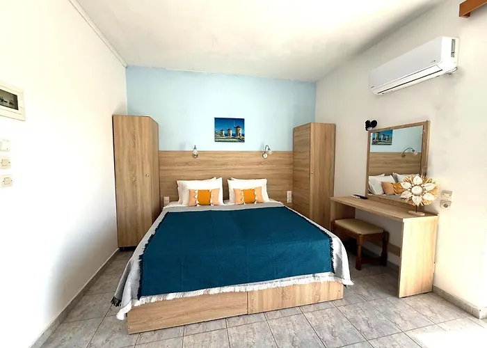 Sotirakis ホテル ファリラキ