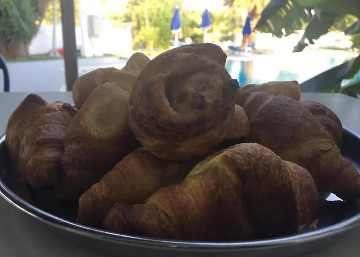 Sotirakis ホテル ファリラキ