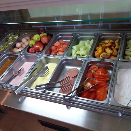 Sotirakis מלון