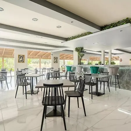 Sotirakis Otel 2*