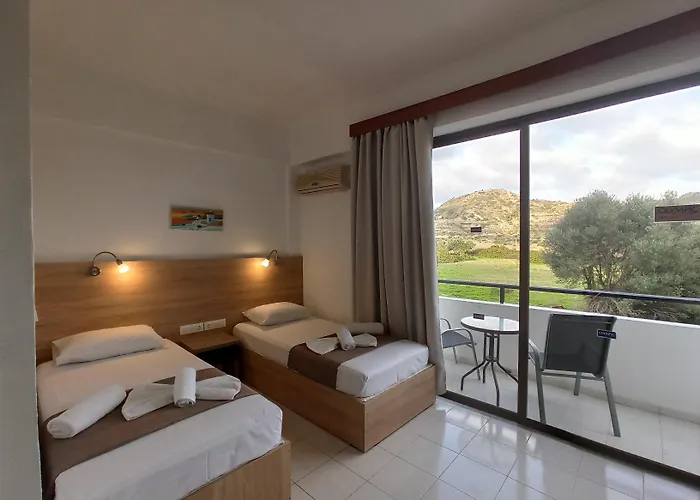 Sotirakis 2* فاليراكي