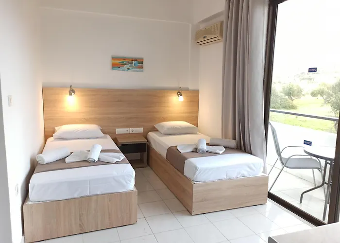 Sotirakis فندق فاليراكي